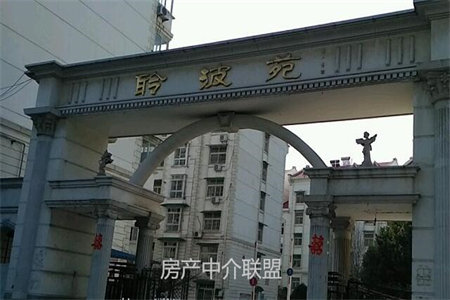 一实小附近东岳广场3室2厅1卫95万123m2精装修出售